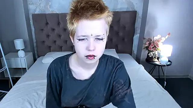CarolineRichter from StripChat is Freechat