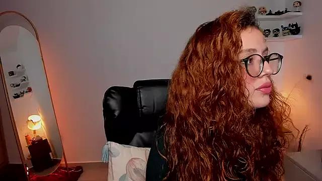 Cassandra_Caiin from StripChat