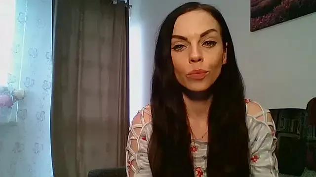 CassieSensual from StripChat is Freechat