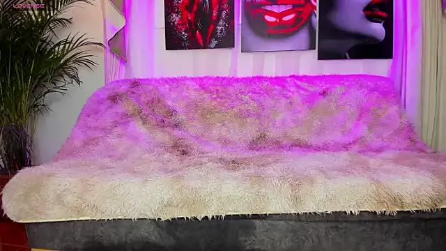 Girls: try live performances with matured performers, from dancing to quirks, in a variety of beautiful sex cams.