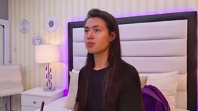 CataleyaRicci from StripChat is Freechat