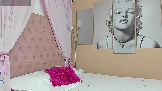 Girls: try live performances with matured performers, from dancing to quirks, in a variety of beautiful sex cams.