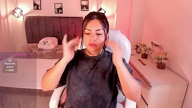 Girls: try live performances with matured performers, from dancing to quirks, in a variety of beautiful sex cams.