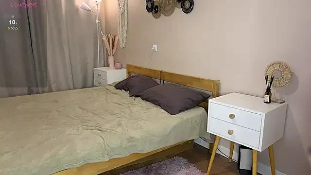 catherine__meow from StripChat is Freechat