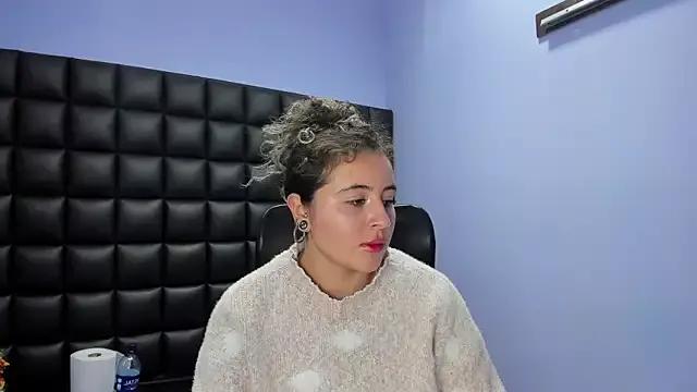 Girls: try live performances with matured performers, from dancing to quirks, in a variety of beautiful sex cams.