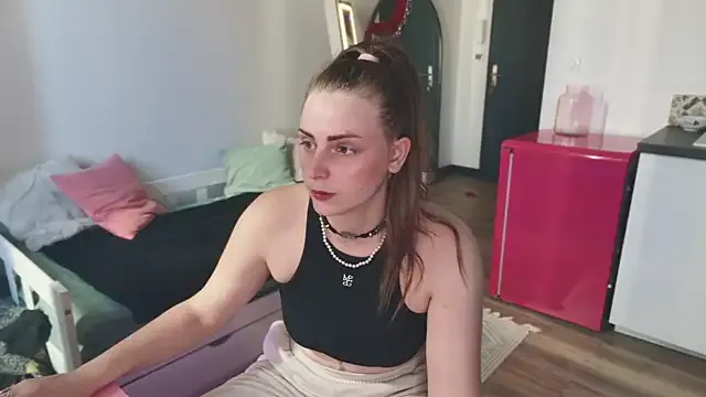 Girls: try live performances with matured performers, from dancing to quirks, in a variety of beautiful sex cams.