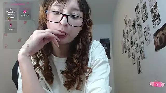 Girls: try live performances with matured performers, from dancing to quirks, in a variety of beautiful sex cams.