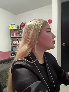 Girls: try live performances with matured performers, from dancing to quirks, in a variety of beautiful sex cams.