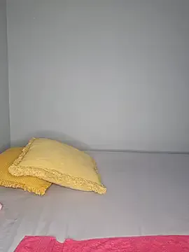 CertifiedhottieXOXO from StripChat is Freechat