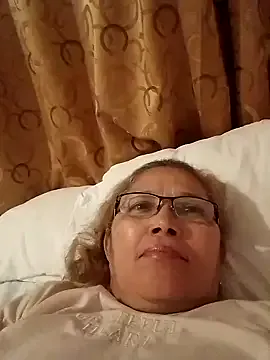 Cessi50 on StripChat 