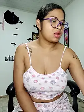 Chalohott from StripChat