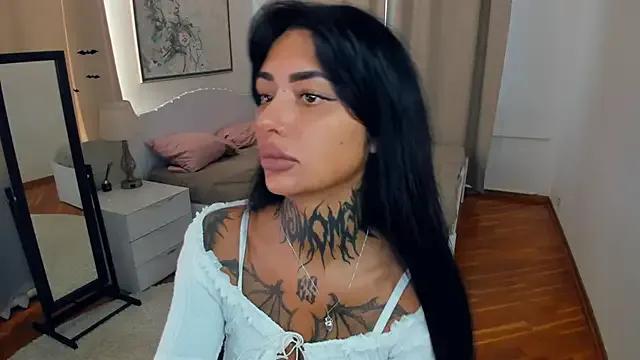 CharimgSabrina from StripChat is Freechat