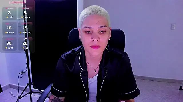 Girls: try live performances with matured performers, from dancing to quirks, in a variety of beautiful sex cams.