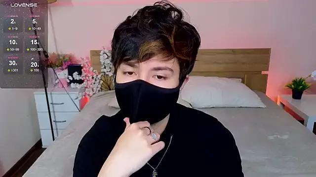 CharlieeAdams from StripChat is Freechat