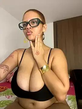 Charlotee_ from StripChat is Freechat