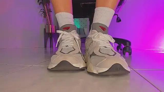 charlotte__grey from StripChat is Freechat