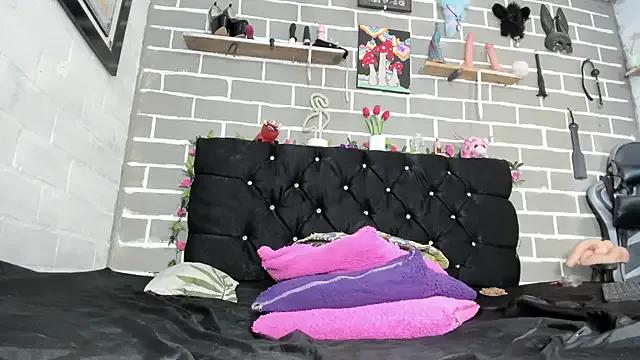 CharlotteBrowm from StripChat is Freechat