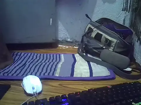 charms_virgin from StripChat is Freechat