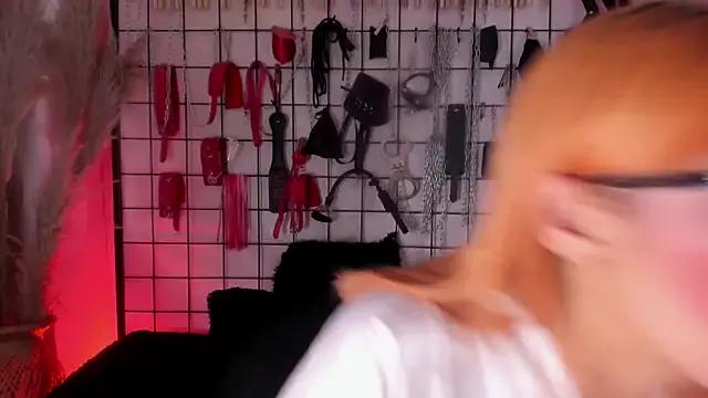 Girls: try live performances with matured performers, from dancing to quirks, in a variety of beautiful sex cams.