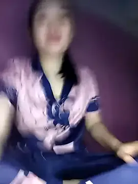 Cherry_pusy99 from StripChat is Freechat