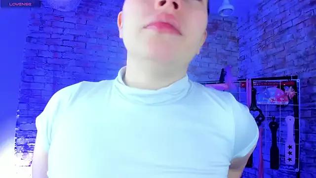 Cherry_xoxx from StripChat is Freechat