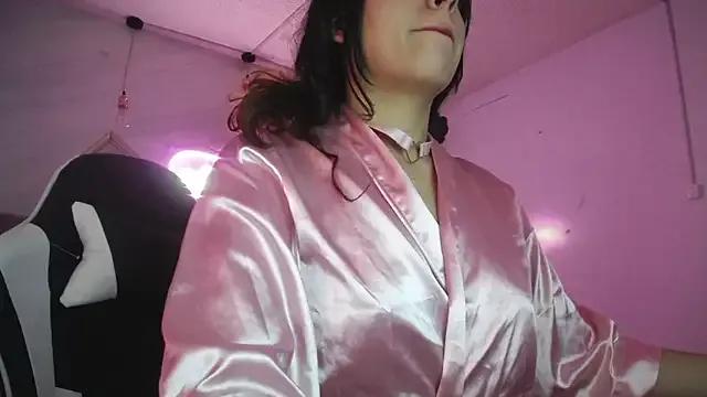 Chloe_Brownn_v from StripChat is Freechat