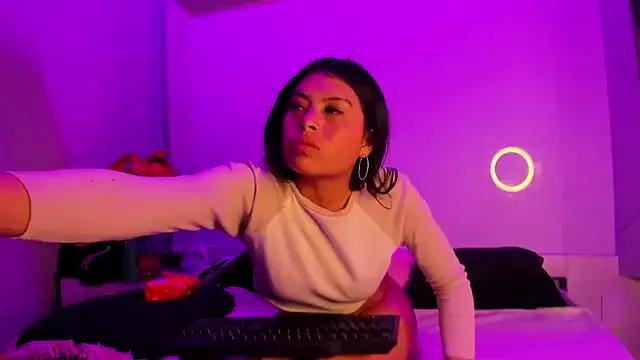 Girls: try live performances with matured performers, from dancing to quirks, in a variety of beautiful sex cams.