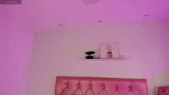 ChloeBakerr from StripChat is Freechat