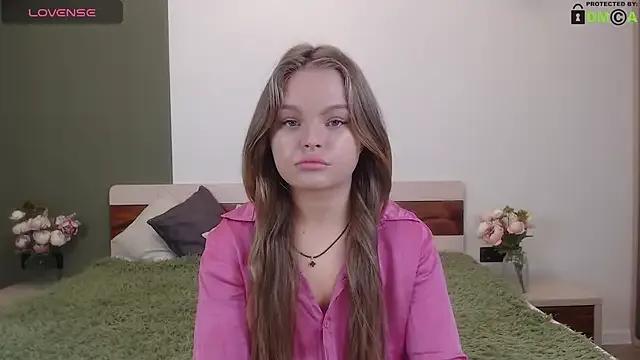 ChloeFablen from StripChat is Freechat
