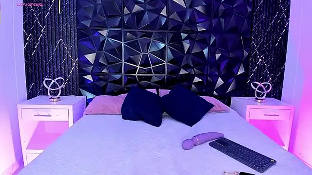 Girls: try live performances with matured performers, from dancing to quirks, in a variety of beautiful sex cams.