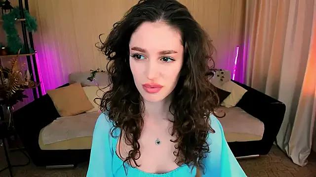ChristinaConteeree from StripChat is Freechat