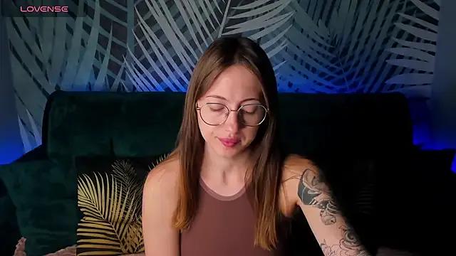 ChristyCrayme from StripChat is Freechat