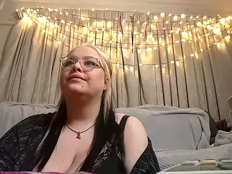ChubbyBubs from StripChat