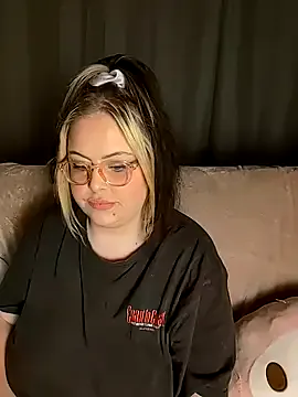 ChubbyBubs from StripChat