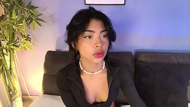 cinnamon_kyla from StripChat is Freechat