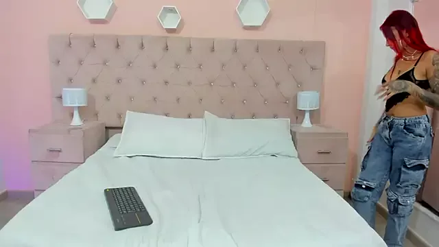 Girls: try live performances with matured performers, from dancing to quirks, in a variety of beautiful sex cams.