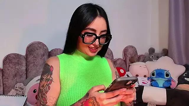 Girls: try live performances with matured performers, from dancing to quirks, in a variety of beautiful sex cams.