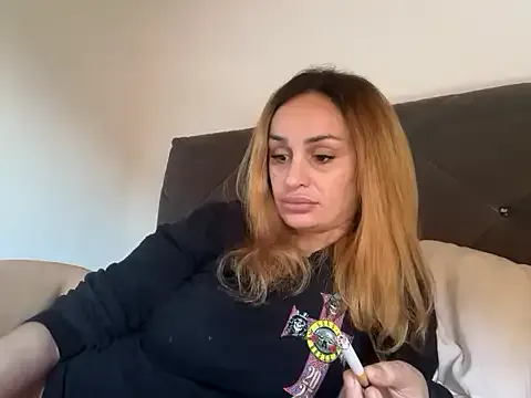 ClaireDeLunee from StripChat