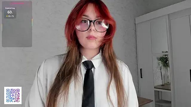 ClarineDurden from StripChat is Freechat