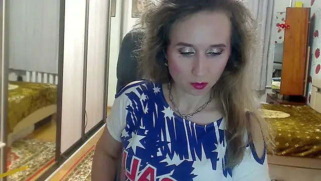 Girls: try live performances with matured performers, from dancing to quirks, in a variety of beautiful sex cams.