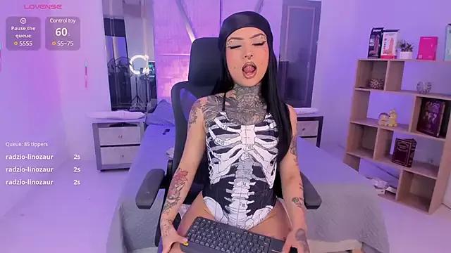 Girls: try live performances with matured performers, from dancing to quirks, in a variety of beautiful sex cams.
