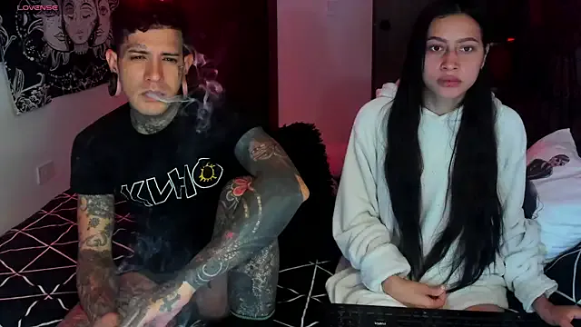 cleoo_jhonny from StripChat is Freechat