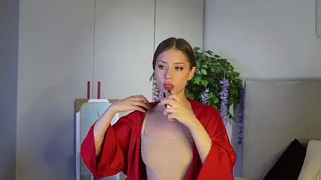 Cleose from StripChat is Freechat