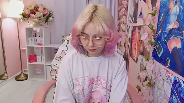 Girls: try live performances with matured performers, from dancing to quirks, in a variety of beautiful sex cams.