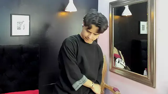 Girls: try live performances with matured performers, from dancing to quirks, in a variety of beautiful sex cams.