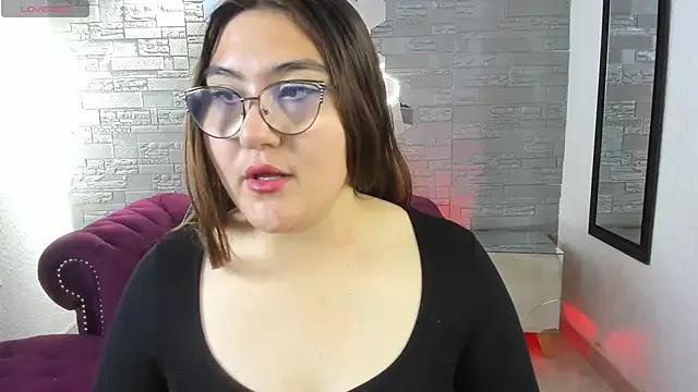 Conniejames_m from StripChat