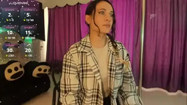 Girls: try live performances with matured performers, from dancing to quirks, in a variety of beautiful sex cams.