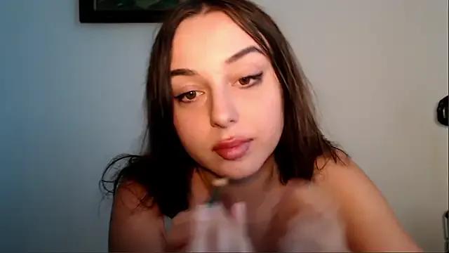 courtneyPerfect from StripChat is Freechat
