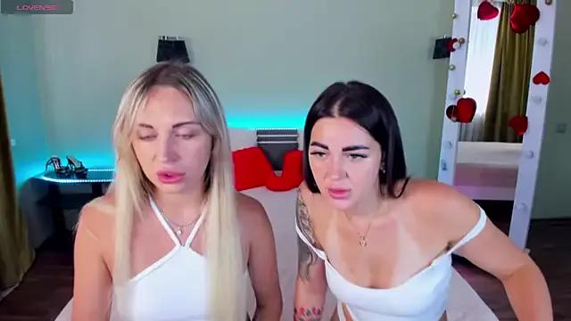 Girls: try live performances with matured performers, from dancing to quirks, in a variety of beautiful sex cams.