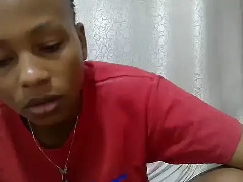 Creamybabee from StripChat is Freechat